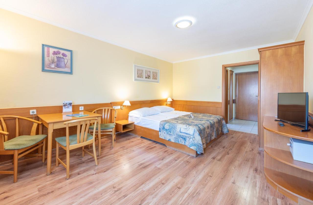 Holiday Club Apartman Hotel Hévíz 외부 사진